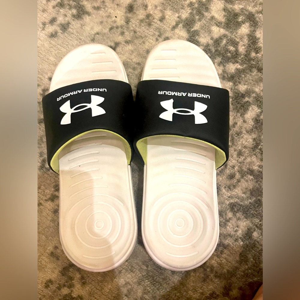 Under armour slides